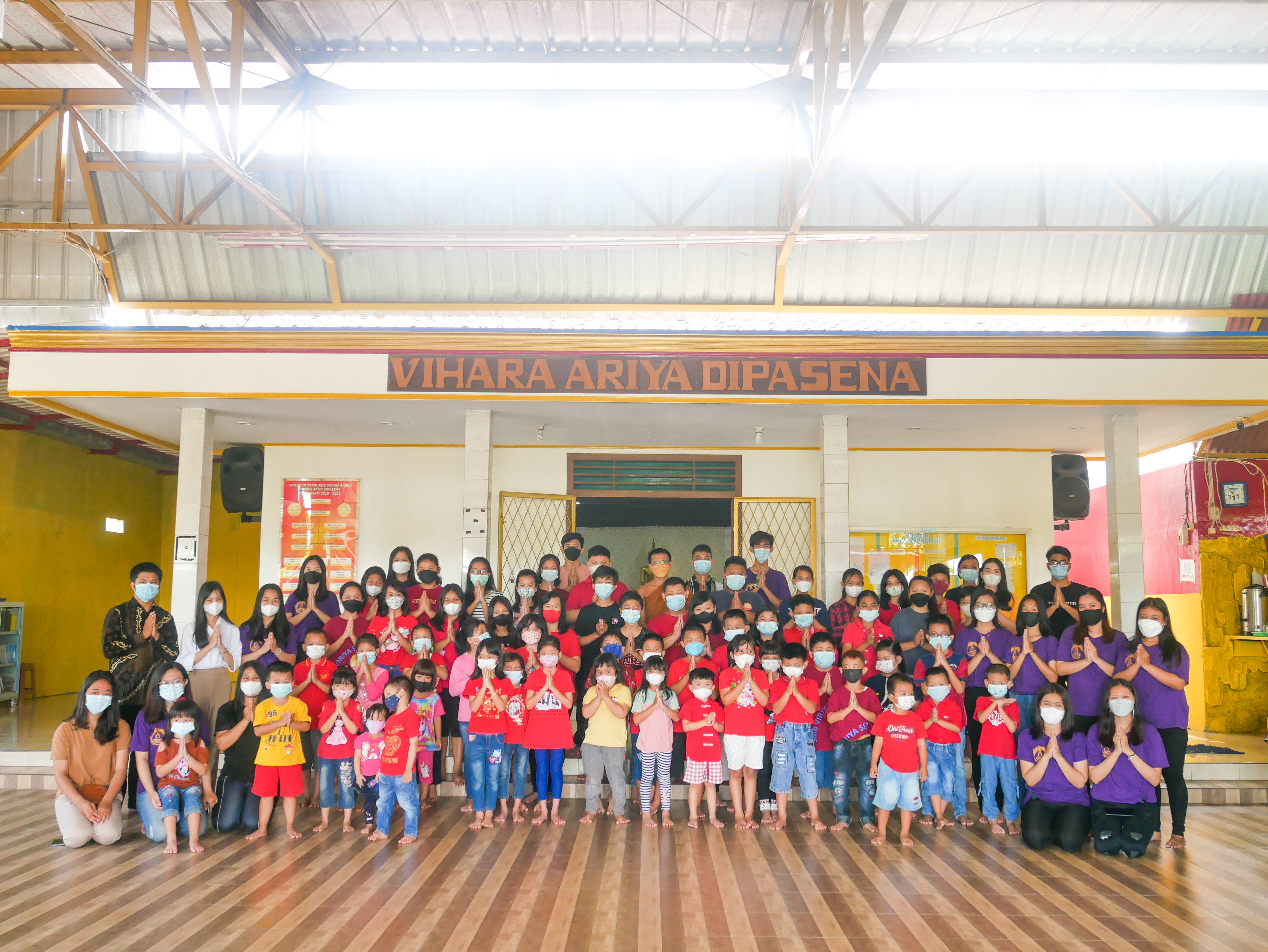 Foto Bersama Sekolah Minggu Bodhinanda